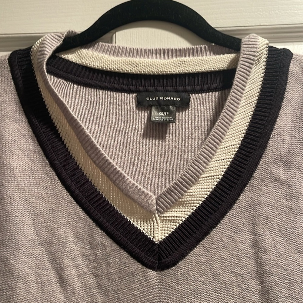 V Neck Sweater - Picture 3 of 5